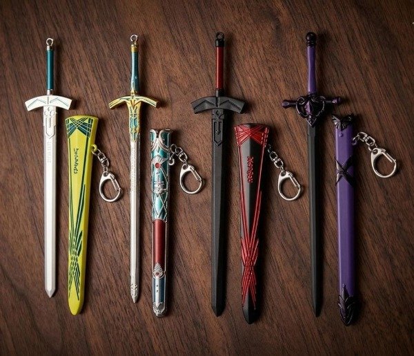 Producto - Llaveros de Metal  Espadas con Funda - Fate - Ingrese para elegir
