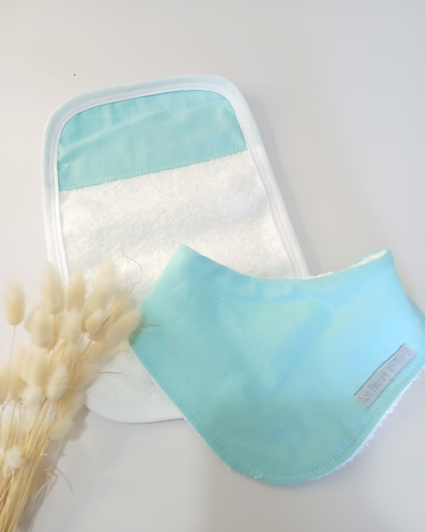 Producto - Set babero y toallita aqua