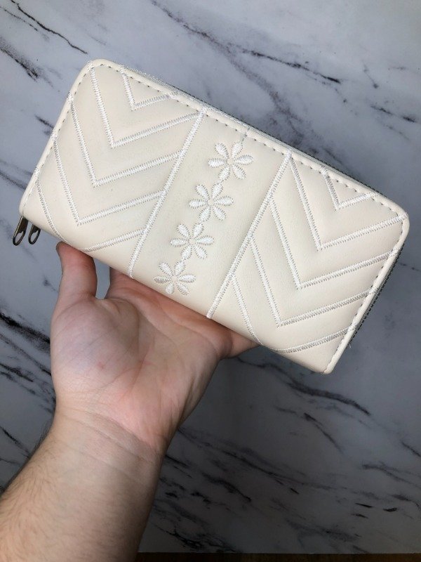 Producto - Billetera florcitas blanca doble cierre con llavero