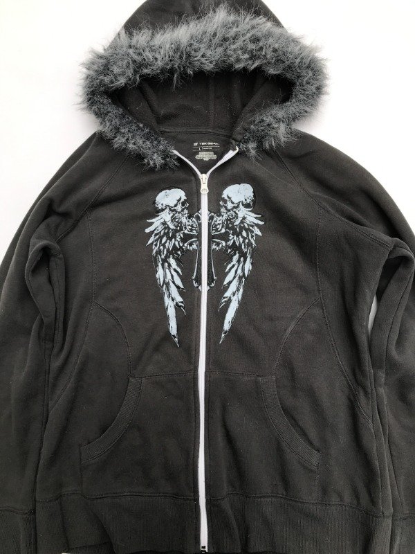 Producto - Fur graphic zip Angel skull wings NUEVA! - 5