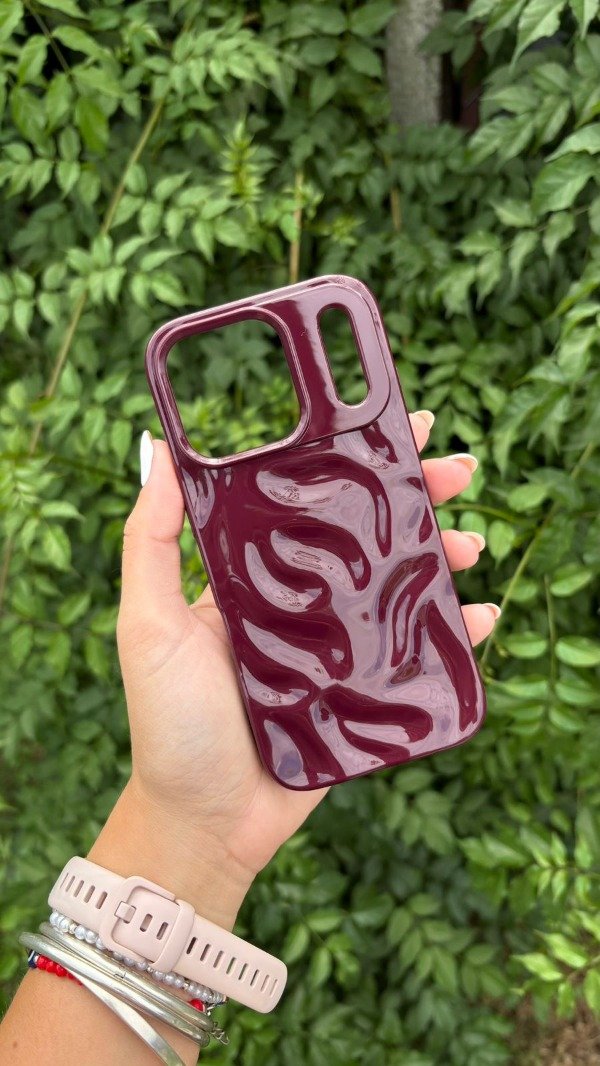 Producto - Case gelatina bordó - iPhone 17pro max