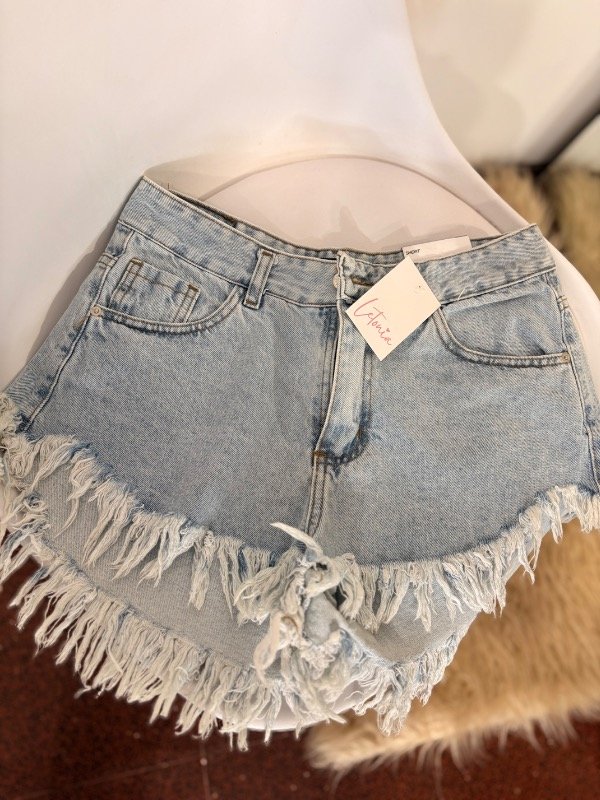 Producto - Short LM Celeste