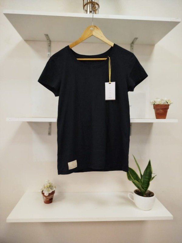 Producto - Remera Black Fly