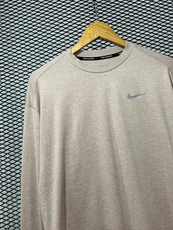 Producto - Buzo NIKE TM - 1