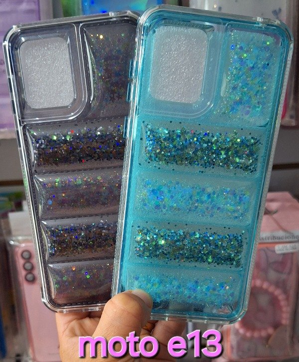 Producto - Fundas puffer brillo. Moto e13