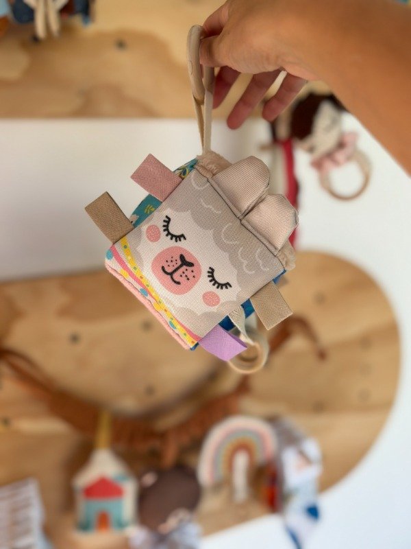 Producto - Cubo sensorial LLAMA