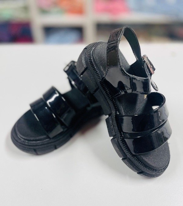 Producto - SANDALIAS CHAROL NEGRAS