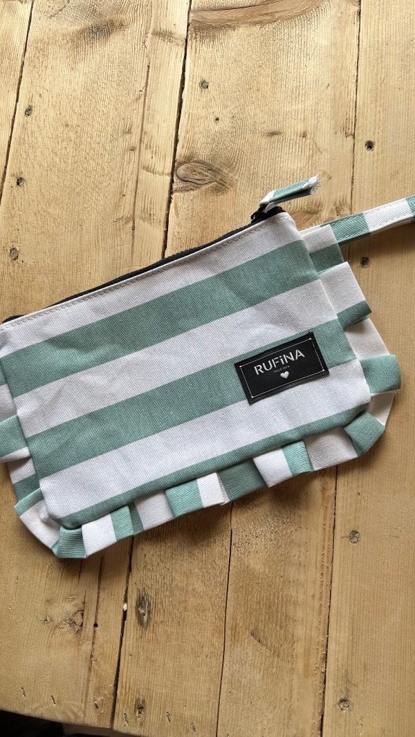 Producto - Cartu  rayada con volados