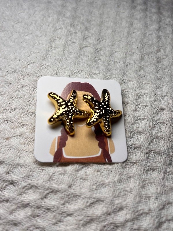 Producto - Aros estrella mediano dorado