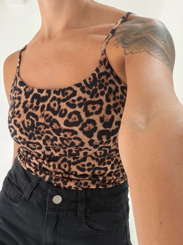 Producto - MUSCULOSA ABRIL