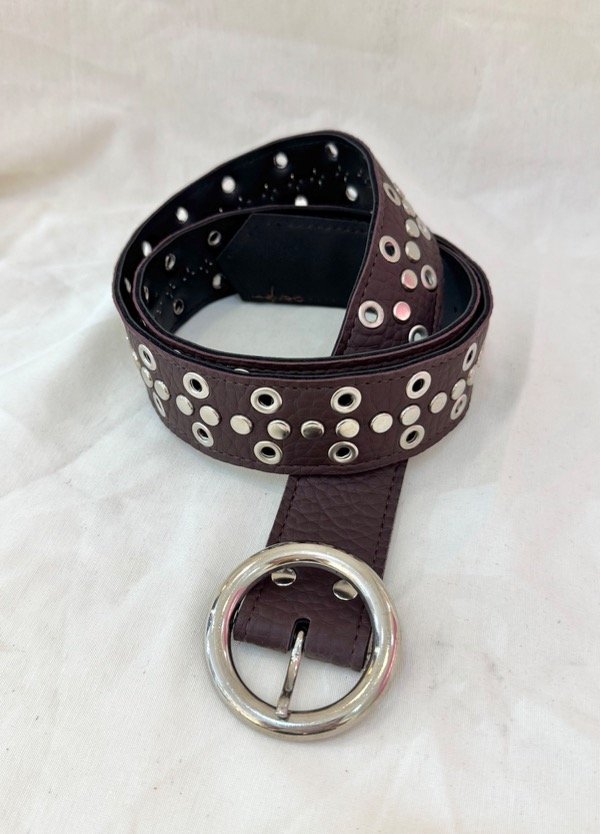 Producto - Cinto tachas Marga
