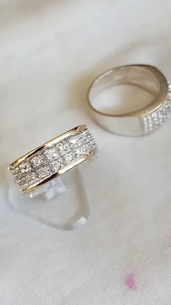 Producto - Anillo grueso de Plata y Oro cubics