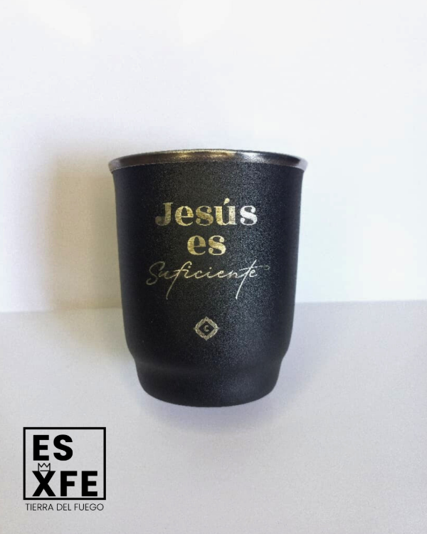 Producto - Mate térmico negro "Jesús es suficiente"