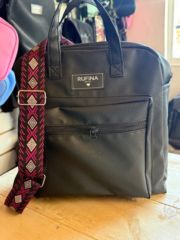 Producto - Mochi Sofía tira fuscia