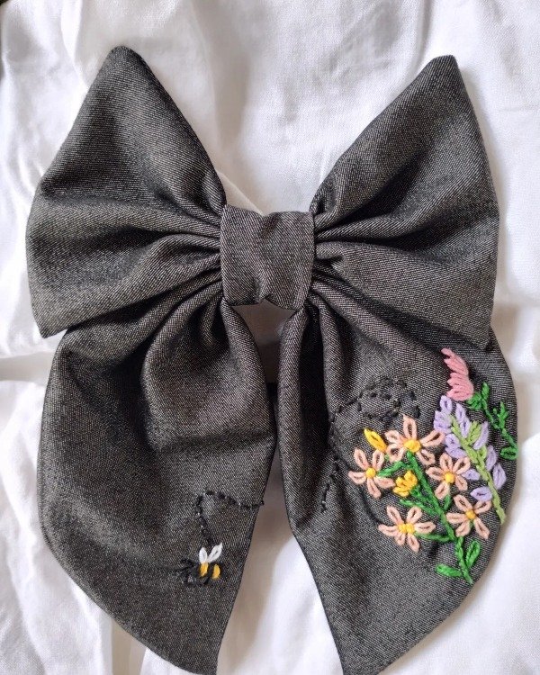 Producto - Moño Abejita