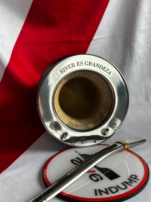 Producto - MATE RIVER ES GRANDEZA/ ESCUDOS + BOMBILLA GRABADA