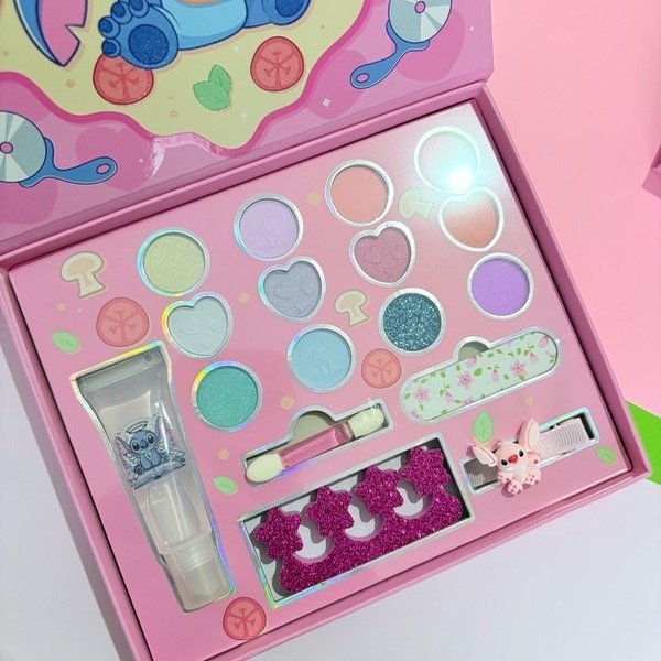 Producto - Set  de Maquillaje y accesorios Stitch