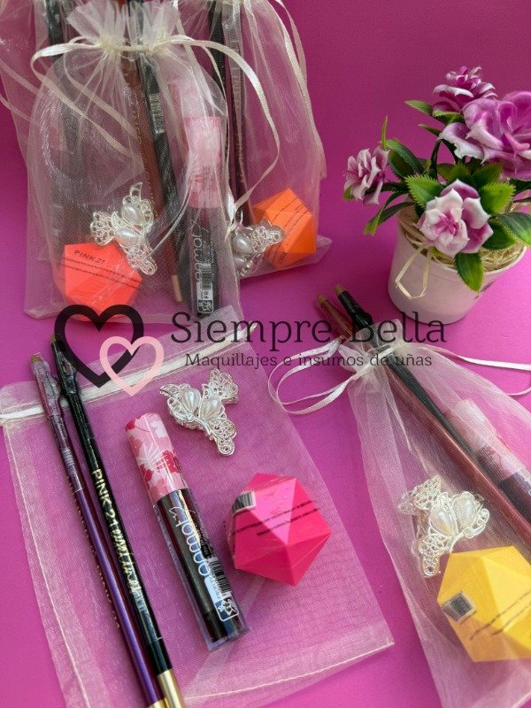 Producto - Souvenirs N4 x3 unidades - 0