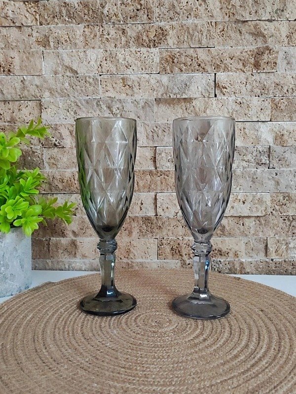 Producto - Copas de champagne labradas negras caja x 6 unidades