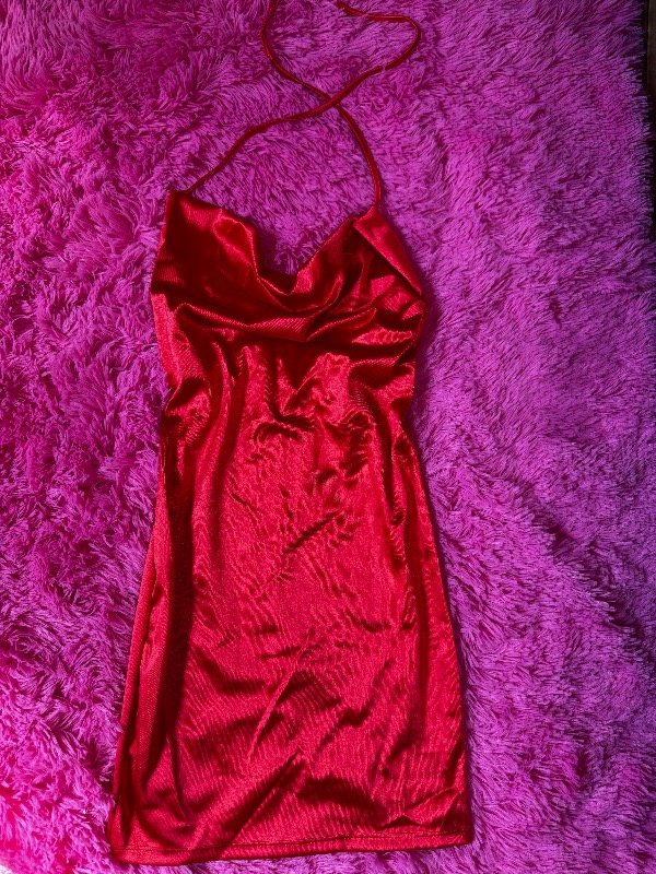 Producto - Vestido satén rojo