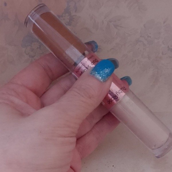 Producto - RUBY ROSE CORRECTOR Y CONTORNO DUO SCULPT FEELS 2 EN 1