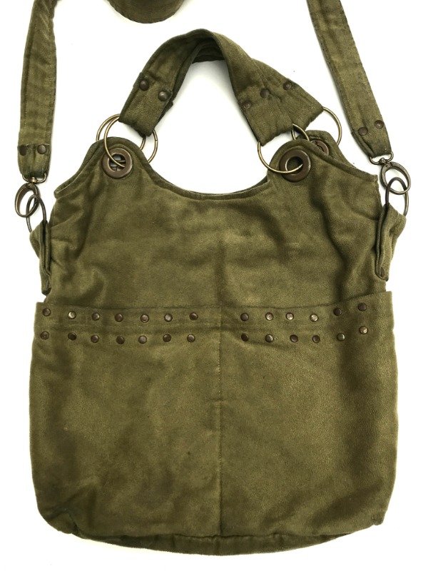 Producto - Cargo bag gamuza verde militar - 1