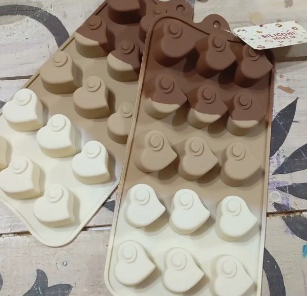 Producto - MOLDE SILICONA X15 CORAZONES CON DISEÑO