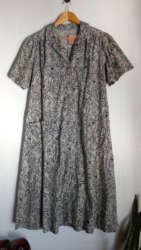 Producto - VESTIDO VERDE TRIANGULOS NEGROS