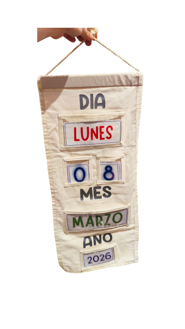 Producto - Calendario de tela con bolsillos