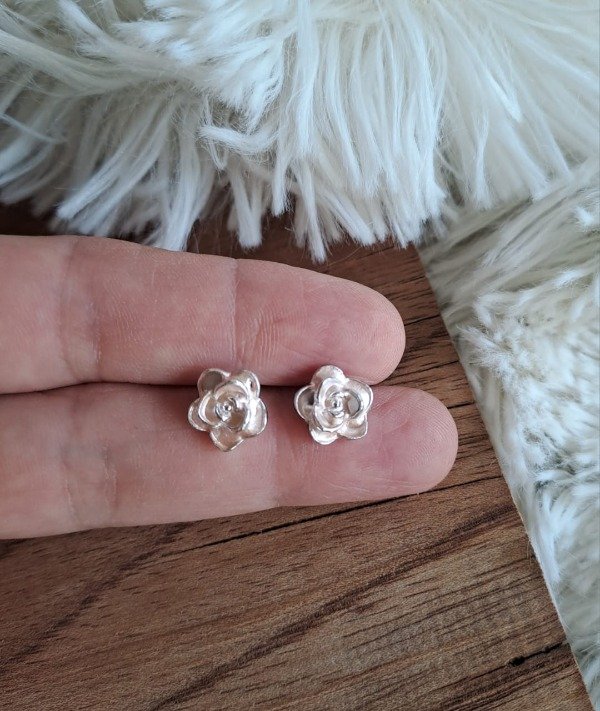 Producto - AQA0194 Aro Flor Esmaltado Rosa chico