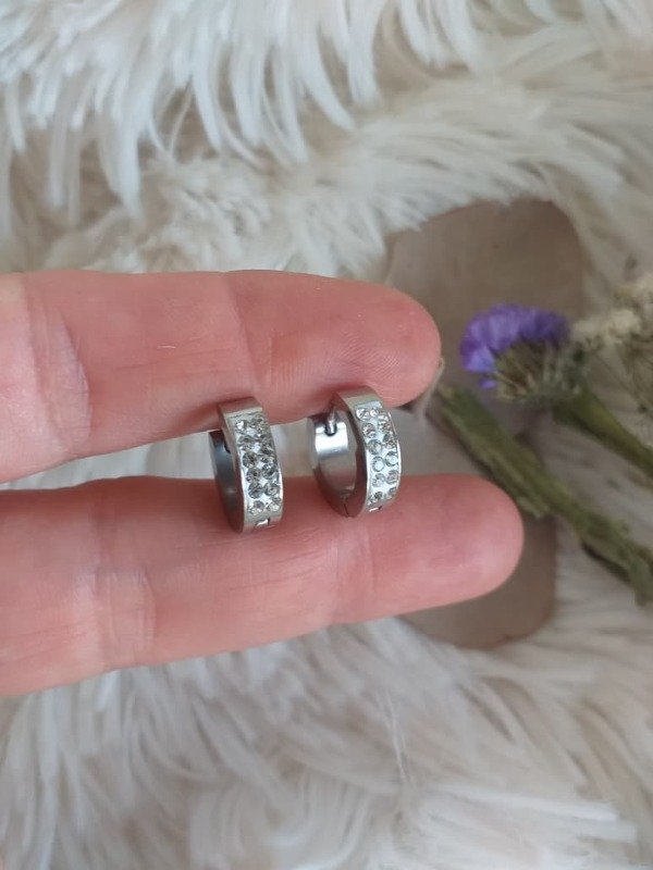 Producto - AQA0172 Aro Cubano con strass.