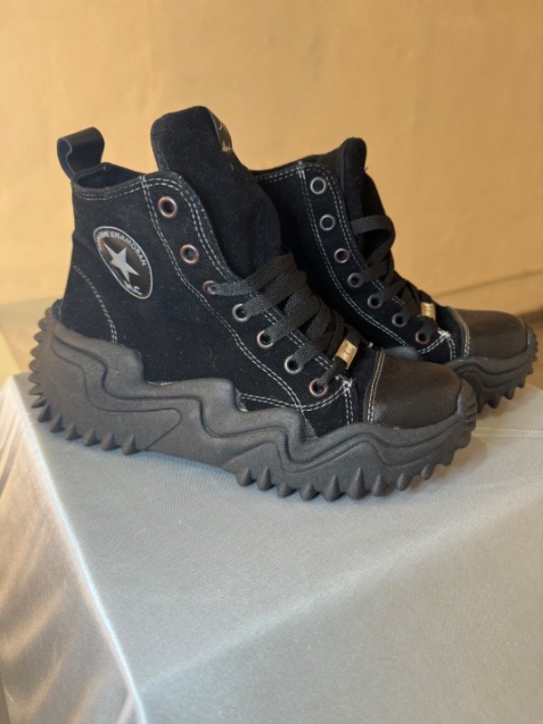 Producto - Zapatillas SAMANTA