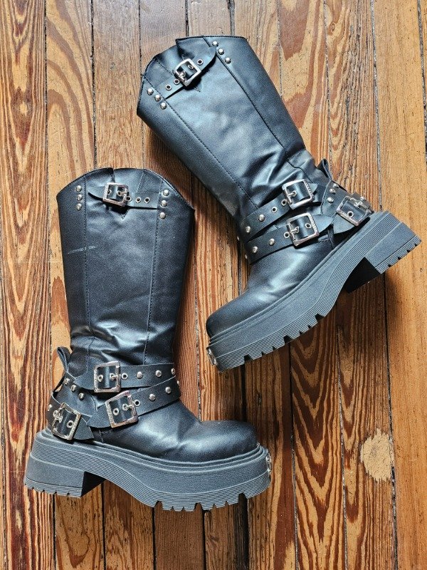 Producto - Botas Sarkany Negras n39