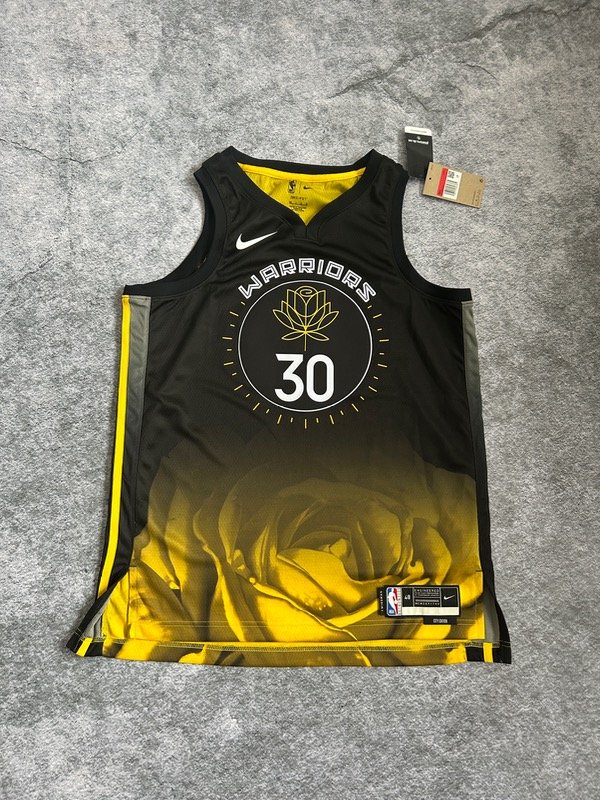 Producto - Golden State Warriors Stephen Curry Nike Swingman Player Jersey - City Edition