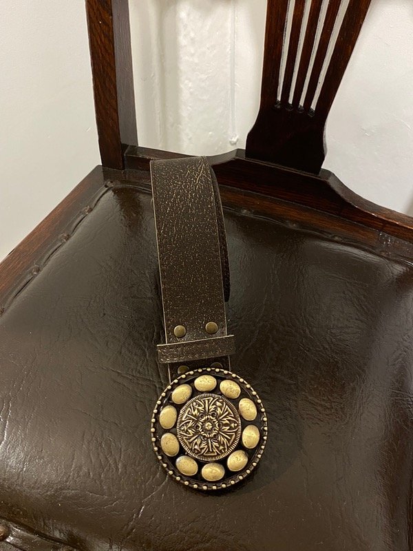 Producto - cinto chapón marrón modelo I