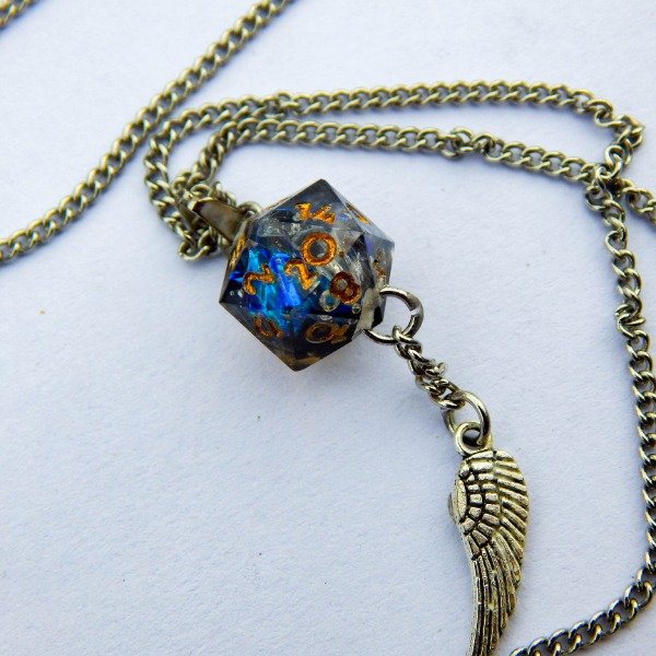 Producto - Collar Mini D20: Angel dust