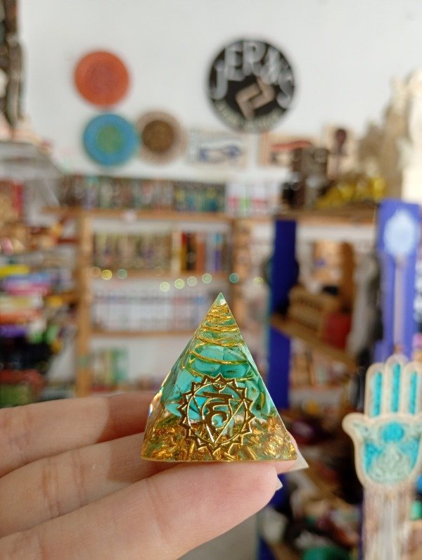 Producto - Mini Pirámide Orgonita Ajna Tercer Ojo