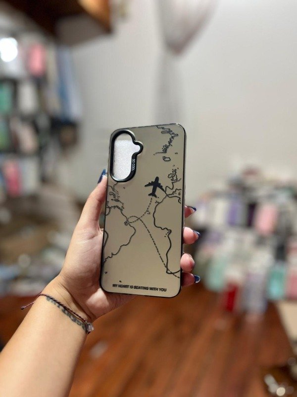 Producto - a16 y a26 Funda travel negra con botenes plateados