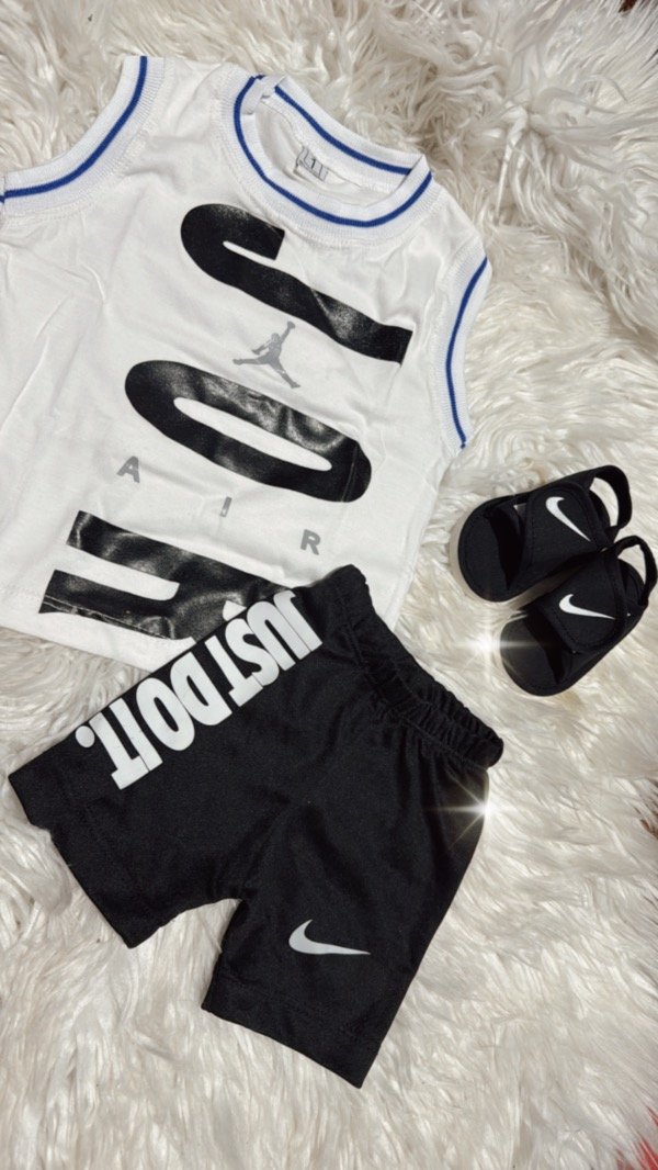 Producto - Conjunto Jordan remera y pantalón