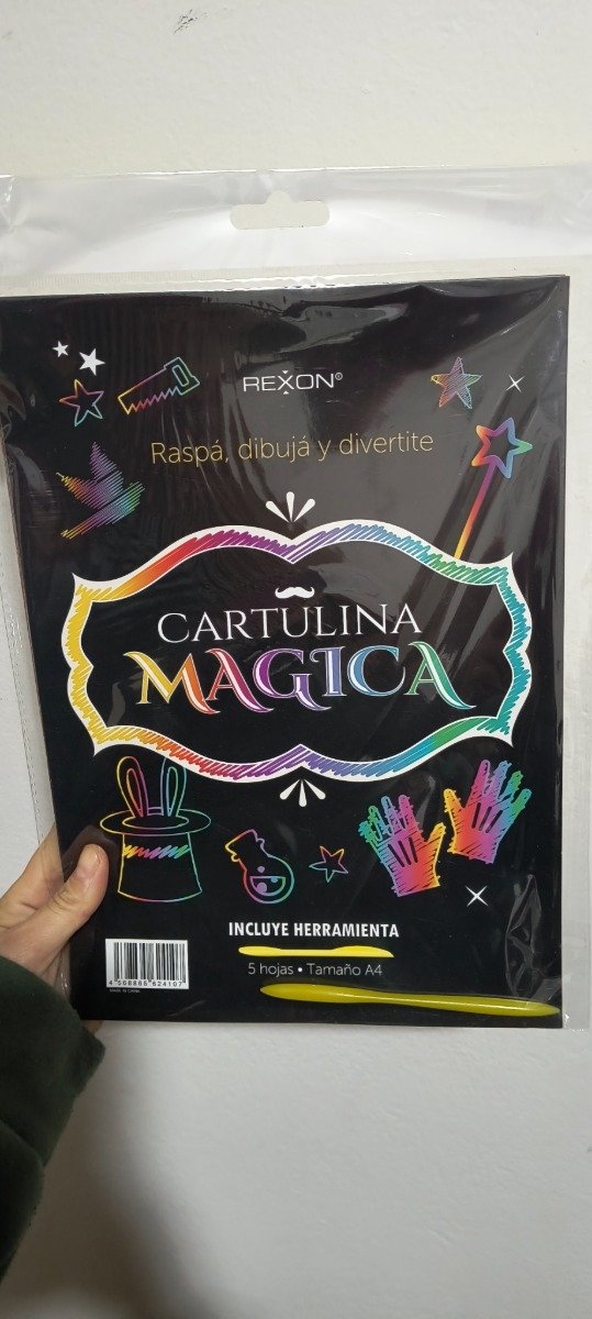 Producto - Cartulina A4 5 hojas
