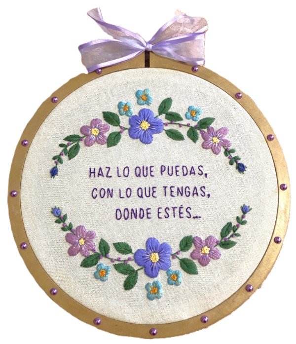 Producto - Cuadro Bordado a Mano "HAZ LO QUE PUEDAS" - 24,5cm