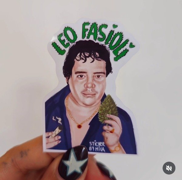 Producto - Sticker leo fasioli