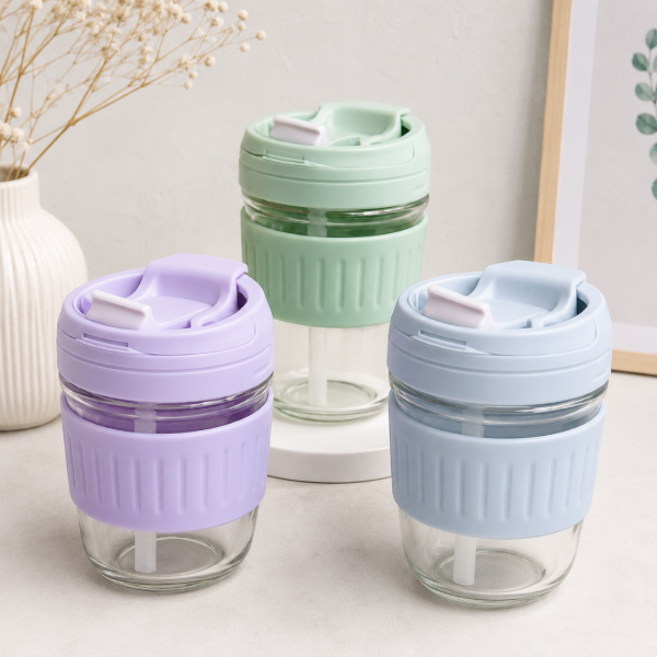 Producto - Vaso de Vidrio con Tapa y Sorbete 390 cc
