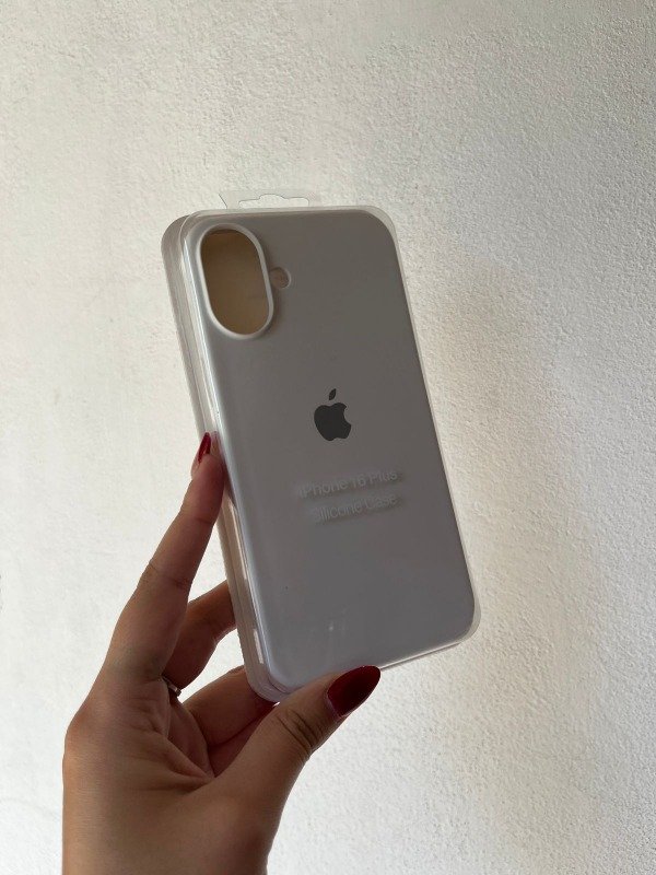 Producto - Iph 16 plus silicona con felpa blanca