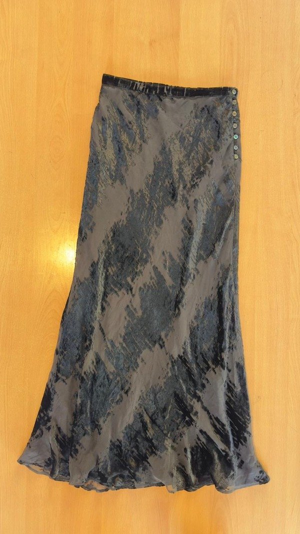 Producto - Falda Cacharel Lujosa