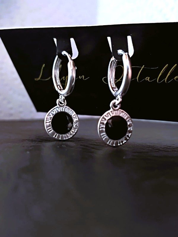 Producto - Argollas huggies con dije esmaltado