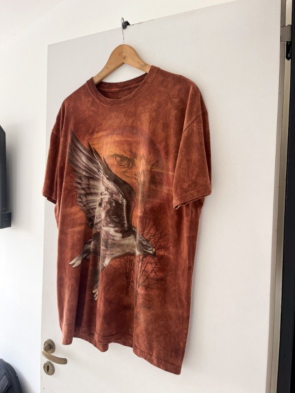 Producto - Remera The Mountain Eagle