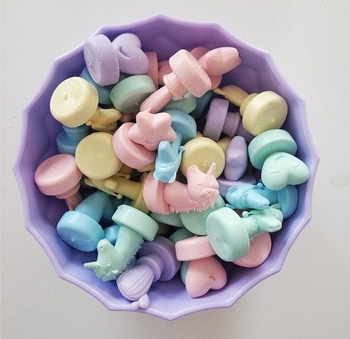 Producto - TAPON FIGURAS PICO ANCHO PASTEL