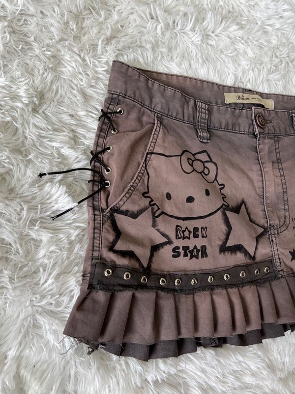 Mini falda custom tablitas Hello Kitty — imagen 2