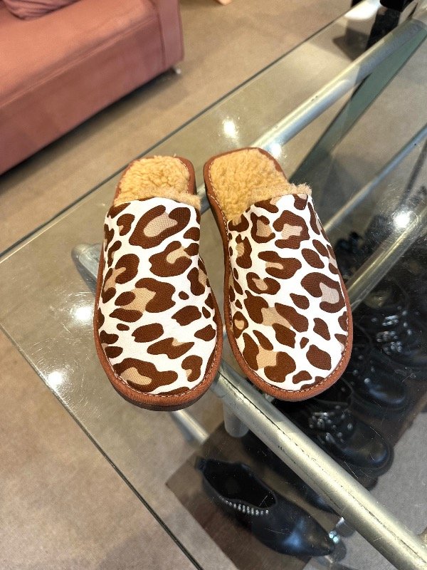 Producto - Pantuflas Animal Print Base Marron